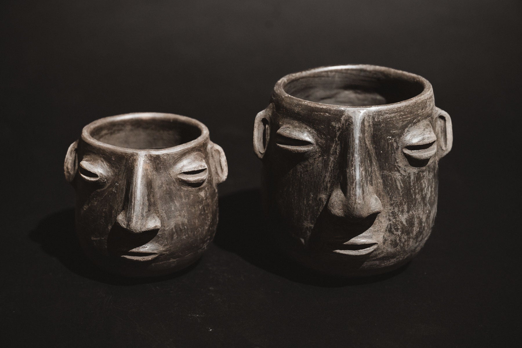 Handmade barro negro planters